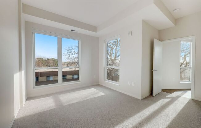 1 bed, 1 bath, 568 sqft, $1,360, Unit 410