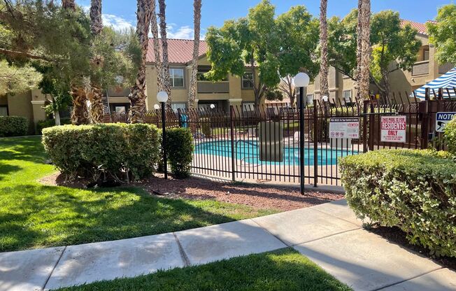 2 beds, 2 baths, $1,395, Unit UNIT 1016