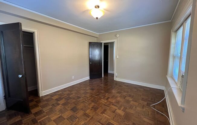 1 bed, 1 bath, 650 sqft, $995, Unit DNS DNR Unit 110 A900
