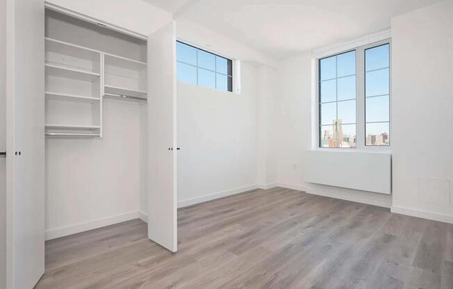 2 beds, 2 baths, $4,295, Unit 6B