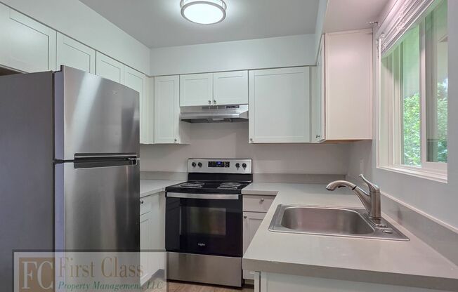 2 beds, 1 bath, 672 sqft, $1,395, Unit 28