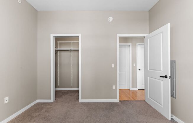 2 beds, 2 baths, 1,189 sqft, $1,560, Unit #603