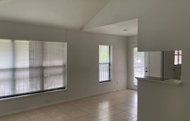 2 beds, 1 bath, $1,875