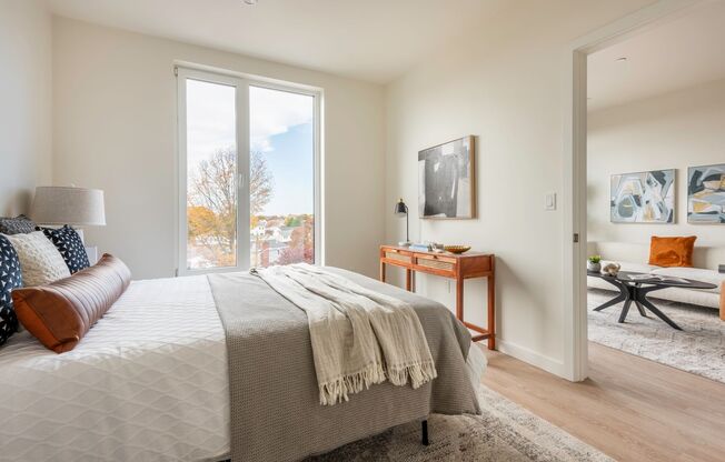 1 bed, 1 bath, 755 sqft, $2,400, Unit 301