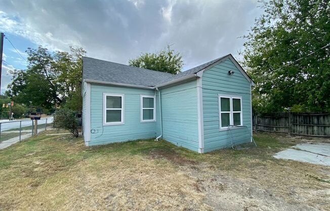 Highland Park adorable 2bd/1ba home AUGUST move in!