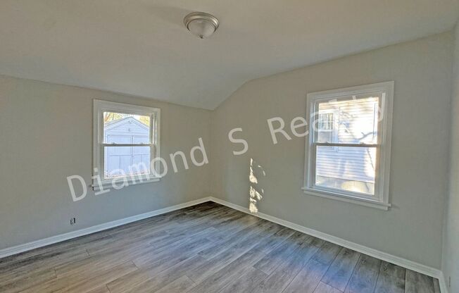 2 beds, 1 bath, $1,025