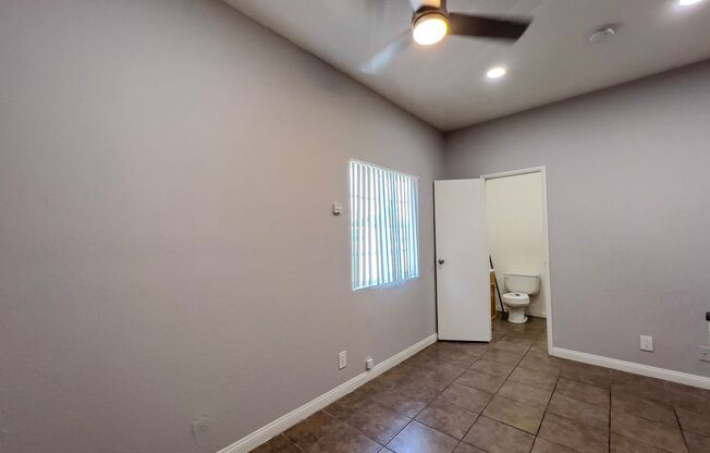 Studio, 1 bath, 190 sqft, $1,695, Unit B