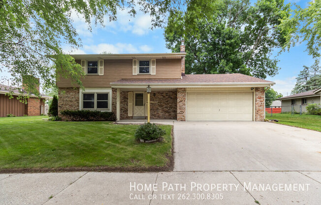 1412 COTTONWOOD DR