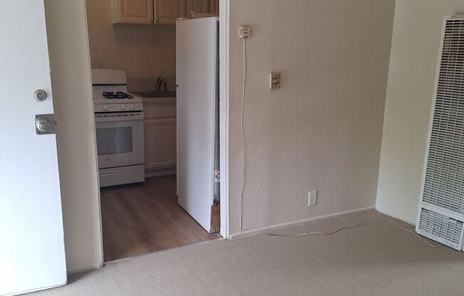 1 bed, 1 bath, 500 sqft, $1,195, Unit UNIT 07