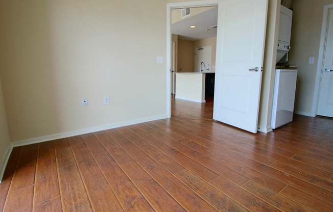 1 bed, 1 bath, 498 sqft, $1,395, Unit APT 305