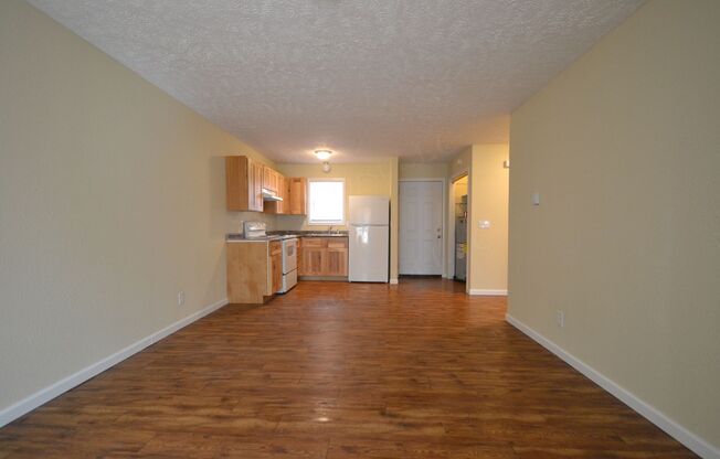 1 bed, 1 bath, $675, Unit 216