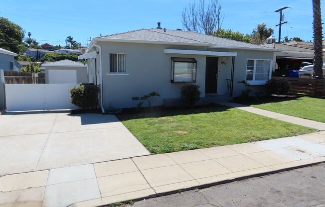 Three Bedroom House with Huge Bonus Room