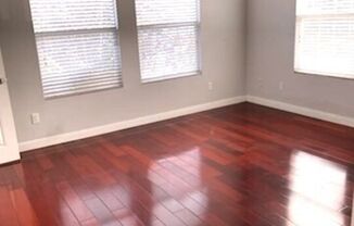 121 BENTON WAY