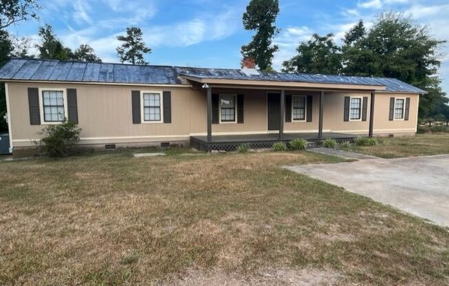 Available now on 3 acres in Hephzibah