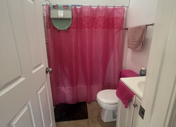 36 HAWTHRONE ST