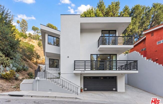 2646 RINCONIA DR