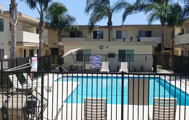2 beds, 2 baths, 925 sqft, $2,450, Unit 29