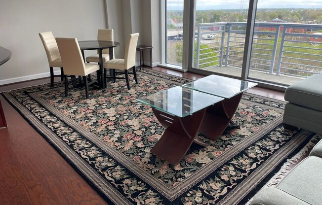 Center Pointe Condo- Furnished One Bedroom In Downtown Greensboro