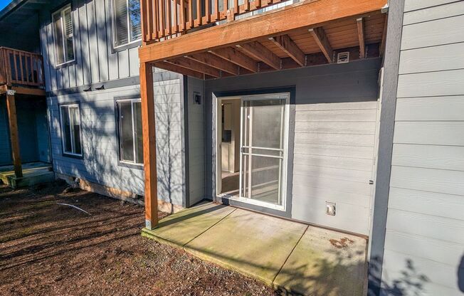 2 beds, 2 baths, 950 sqft, $1,350, Unit 23