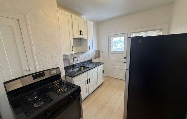1 bed, 1 bath, 800 sqft, $950, Unit Unit 342