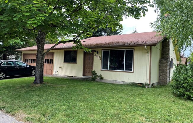 4 Bedroom Home Near OSU with Private Backyard
