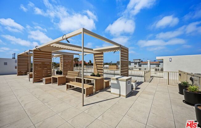 1 bed, 1 bath, 450 sqft, $2,495, Unit 102