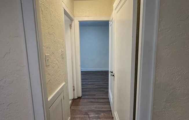 1 bed, 1 bath, 708 sqft, $1,330, Unit King Edward Annex 18