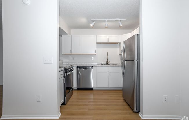 2 beds, 2 baths, 1,300 sqft, $1,300, Unit 967