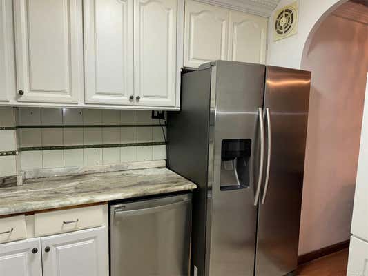 3 beds, 2 baths, 1,250 sqft, $3,850, Unit 10J