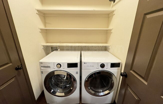 4 beds, 2.5 baths, 1,955 sqft, $2,795