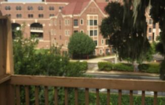 2/1, Across from Doak, Walk to classes!