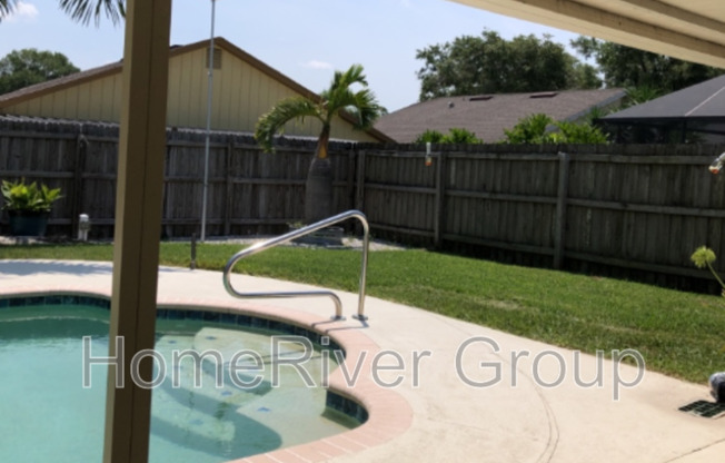 1410 GLENMERE DR