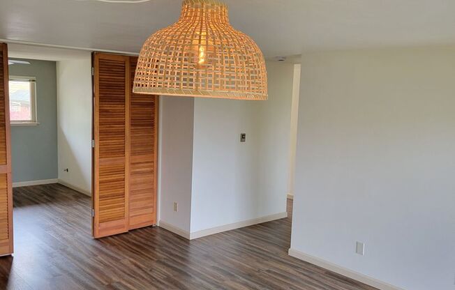 Arllis Arms Apartments