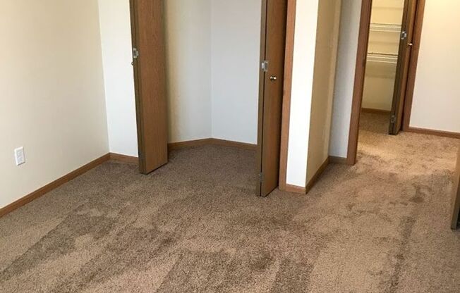 3 beds, 2 baths, 1,232 sqft, $1,375, Unit 615-113