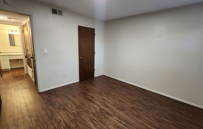 1 bed, 1 bath, 600 sqft, $675, Unit 105