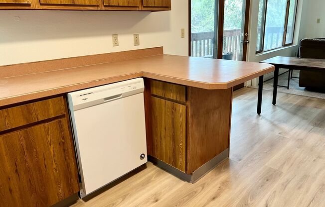 Freshly Renovated - Southside 3 Bedroom