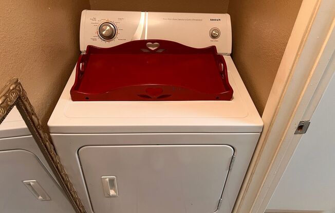 2 beds, 2 baths, $2,100, Unit # 2158
