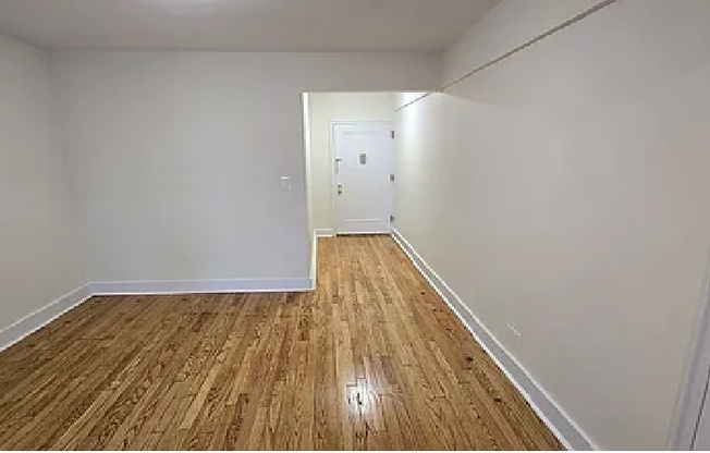 92 11 35 AVE