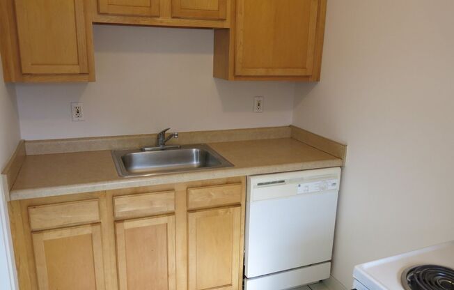 5208-5240 Stanton Avenue