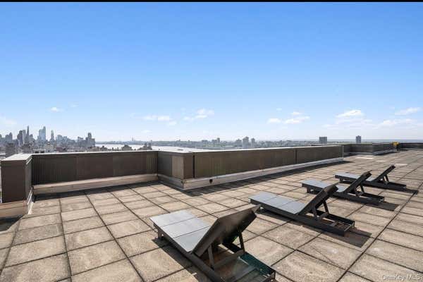 2 beds, 2 baths, 984 sqft, $7,500, Unit 11F