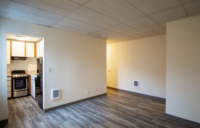 Great Studio in the Heart of NW Ready Now!