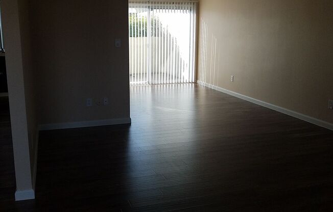 3 beds, 2.5 baths, 1,291 sqft, $1,770, Unit 36