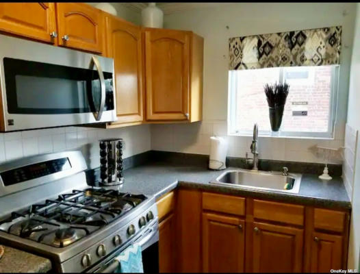 1 bed, 1 bath, 800 sqft, $2,450