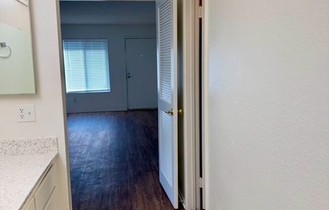 1 bed, 1 bath, 670 sqft, $1,895, Unit 1