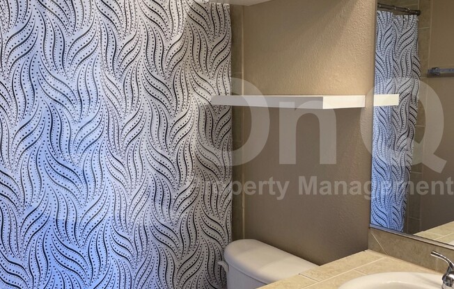 2 beds, 2 baths, 699 sqft, $925, Unit 501