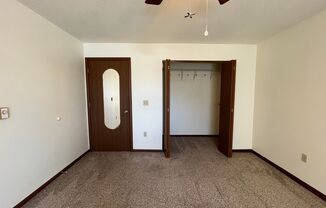 1 bed, 1 bath, $500