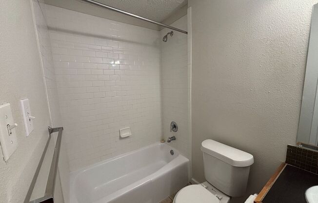 1 bed, 1 bath, 572 sqft, $1,299, Unit WIL-223