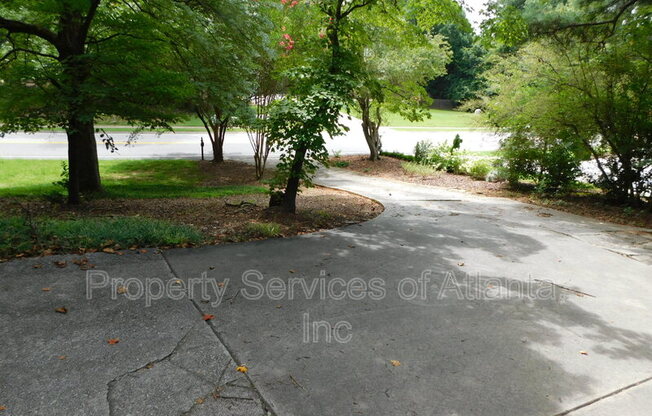626 INDIAN HLS PKWY