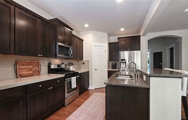 Gorgeous 3bd Home in Ferncress Community!