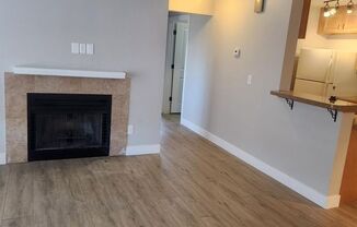 2 beds, 1 bath, 850 sqft, $1,950, Unit Unit A